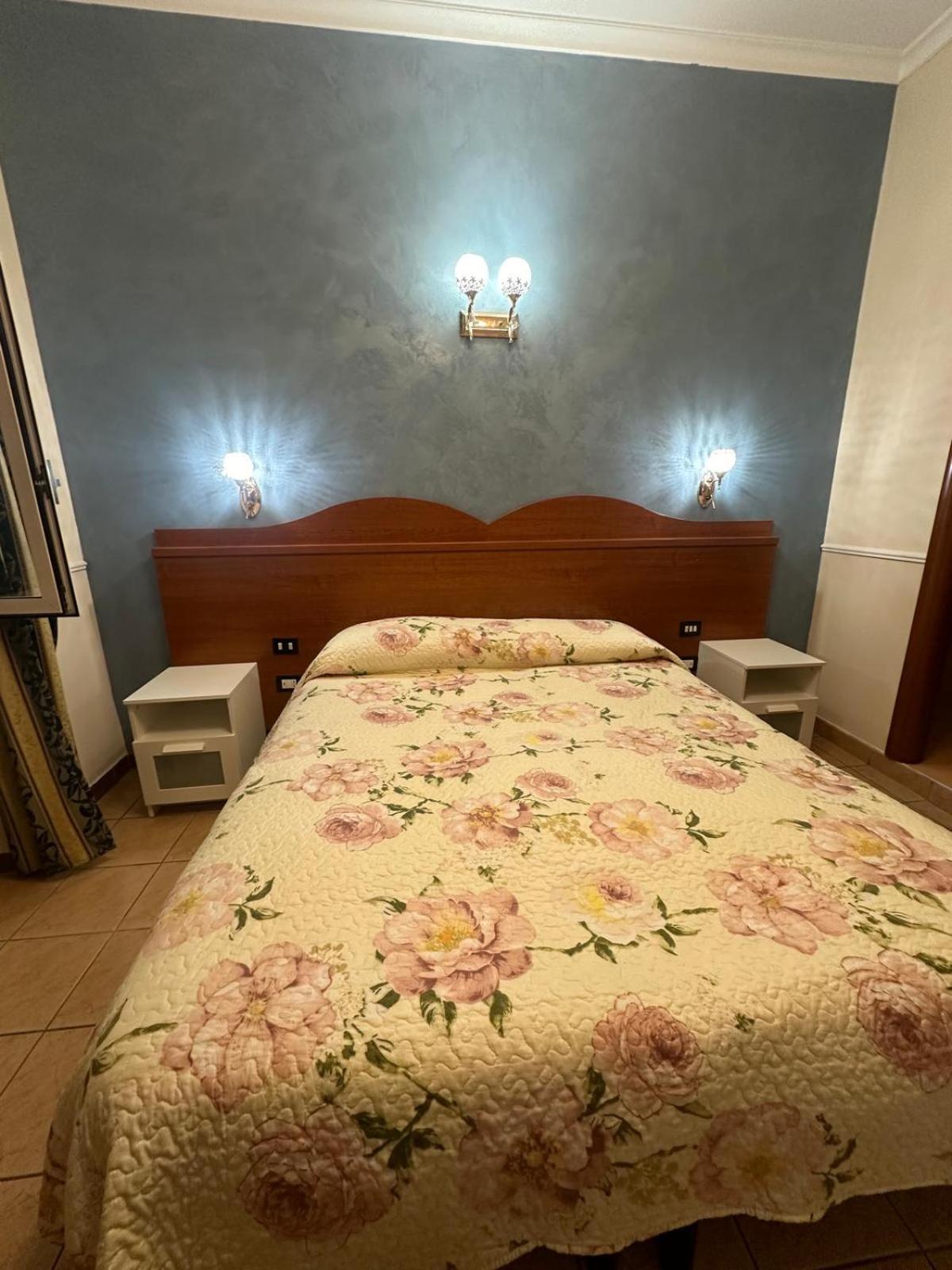 Termini Station Holidays 3* Roma