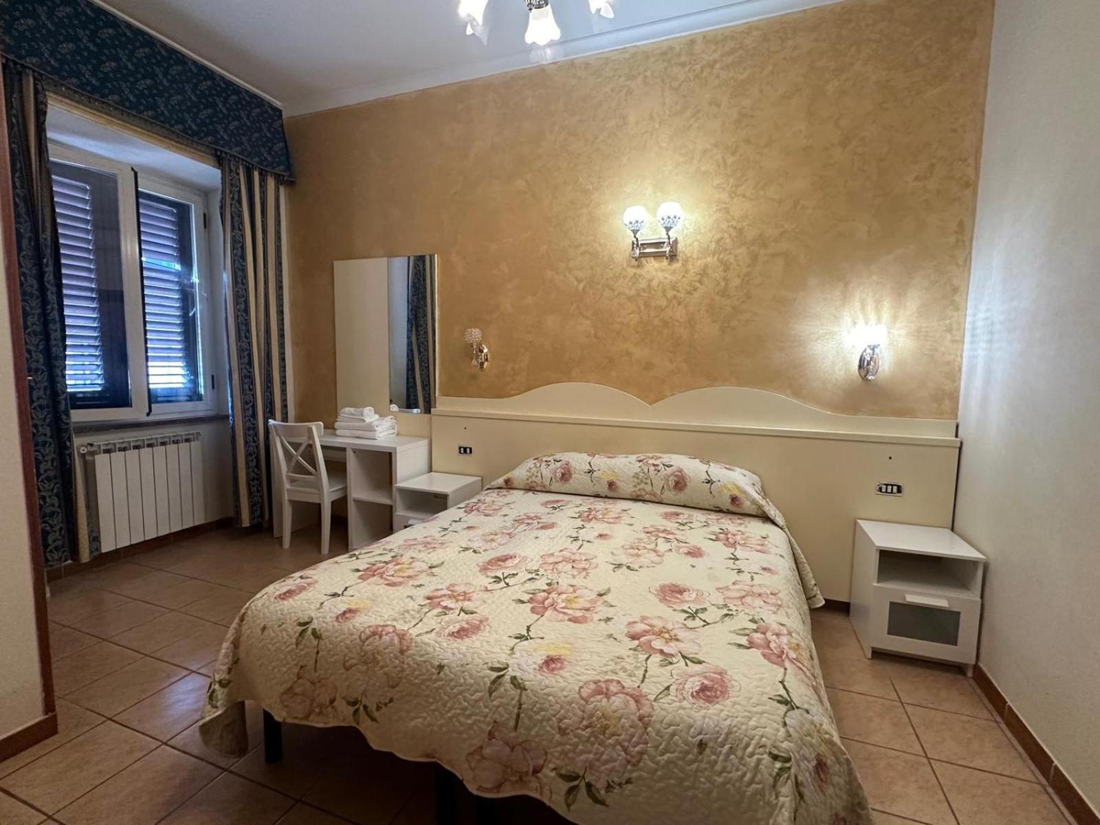 Affittacamere Termini Station Holidays 3*