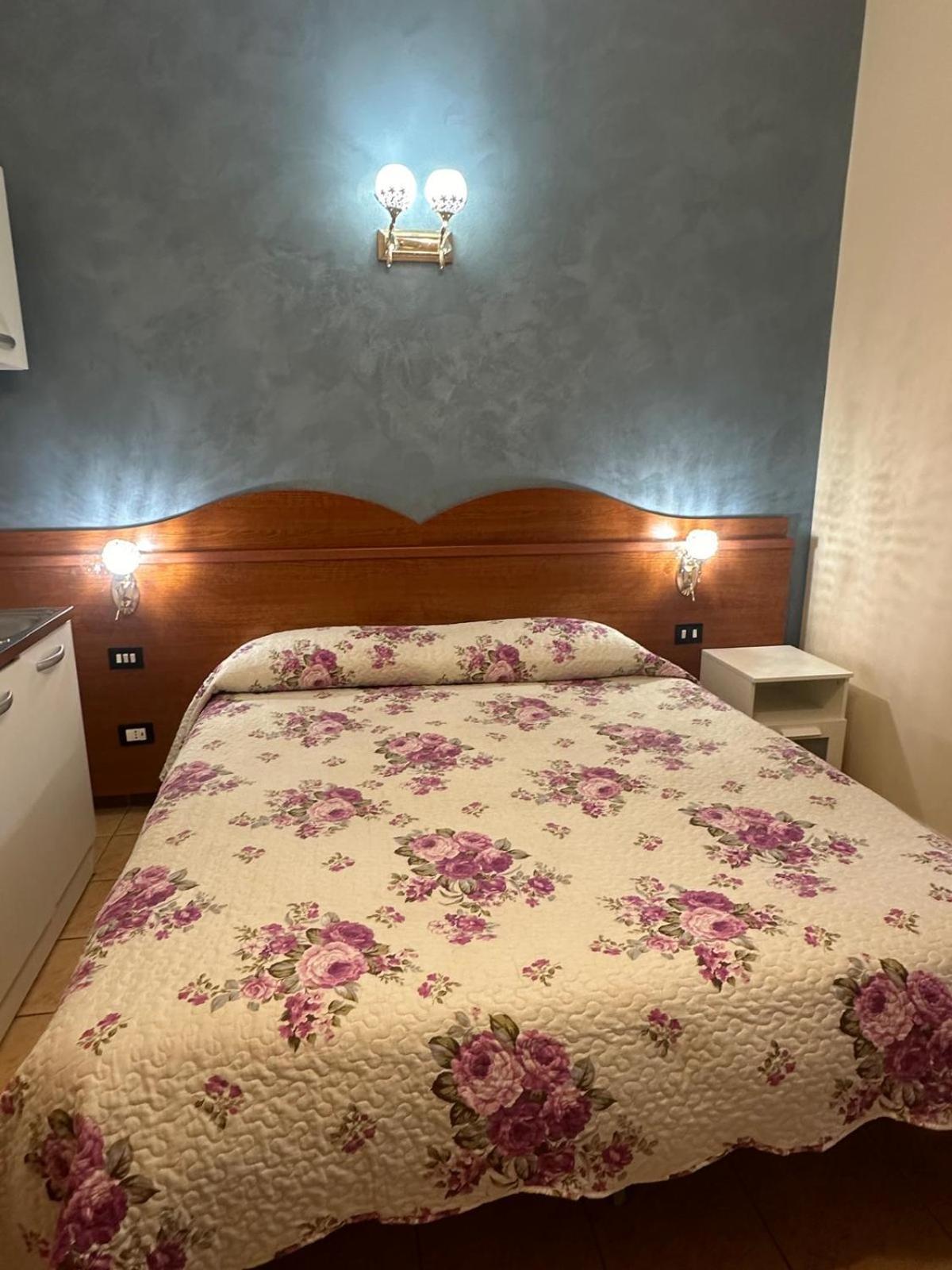Affittacamere Termini Station Holidays 3*